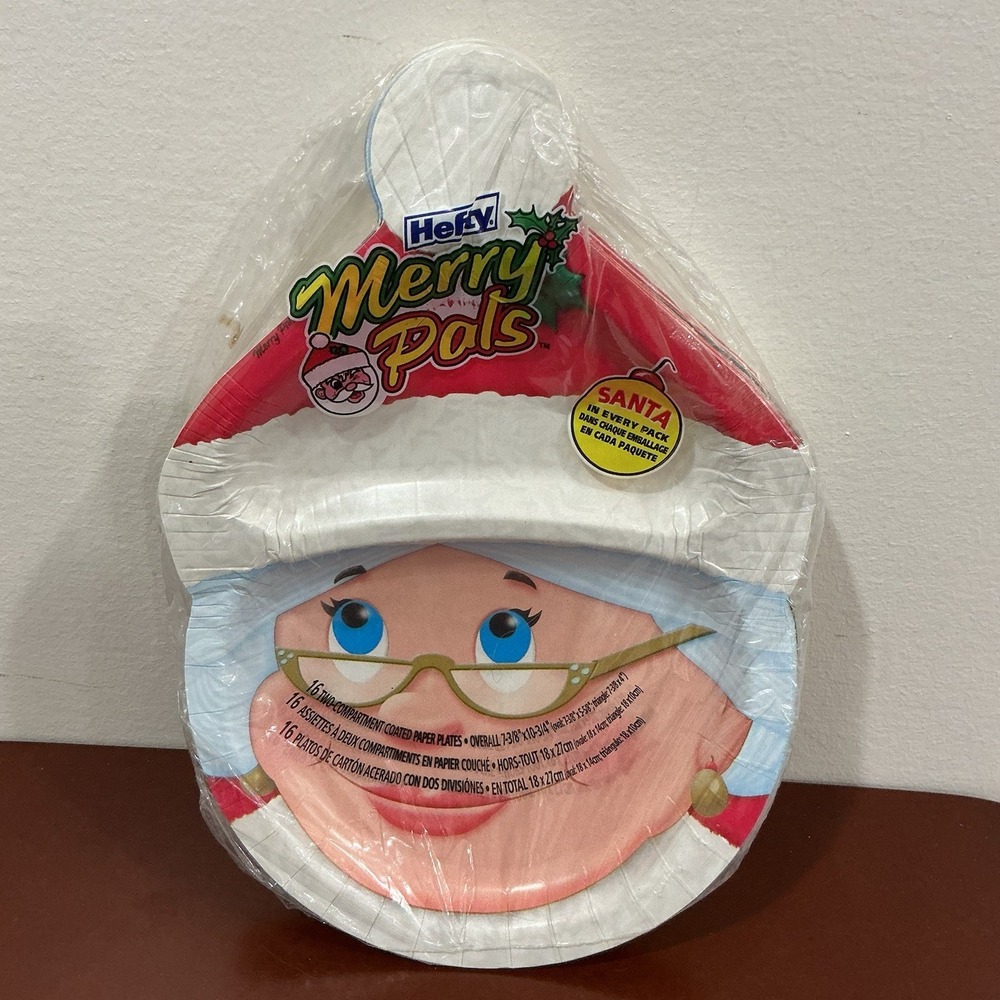 Vintage Hefty Merry Pals Mrs Claus 16 Coated Paper Plates NOS NIP 2004 Christmas